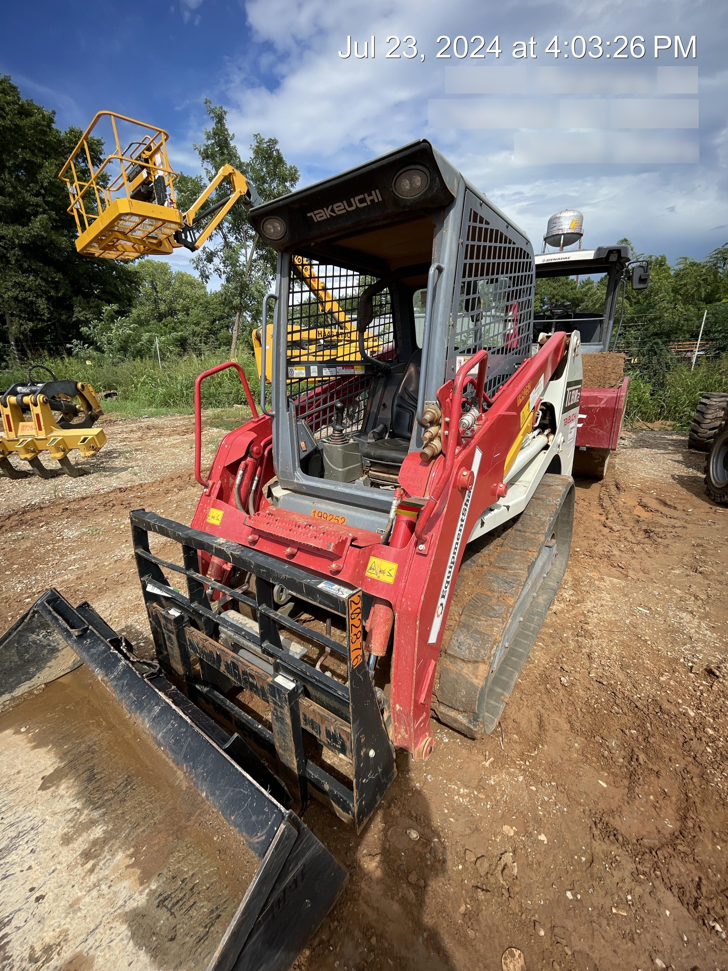 2022 TAKEUCHI TL8R2-R