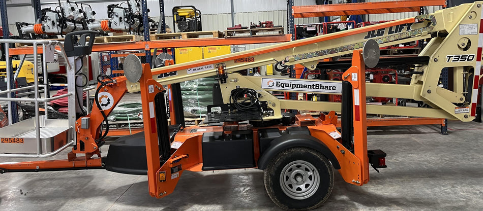2023 JLG T350