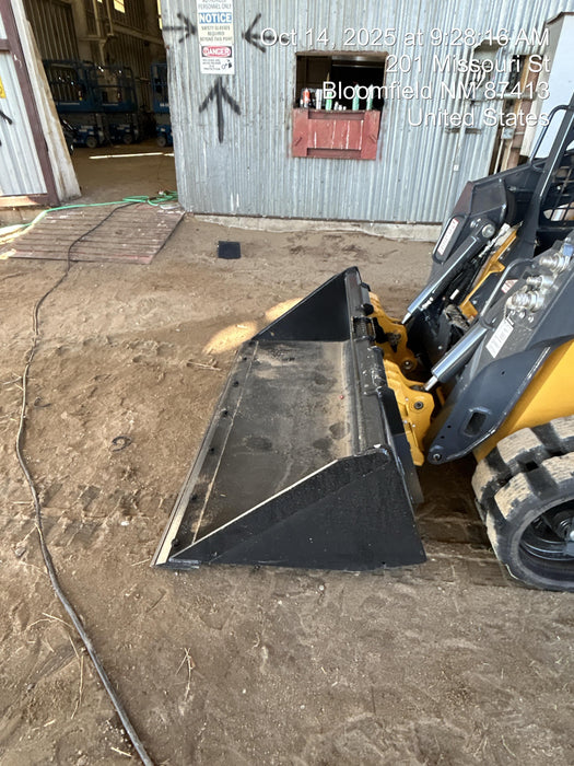 2025 JOHN DEERE 72" Skid Loader Bucket - John Deere C72