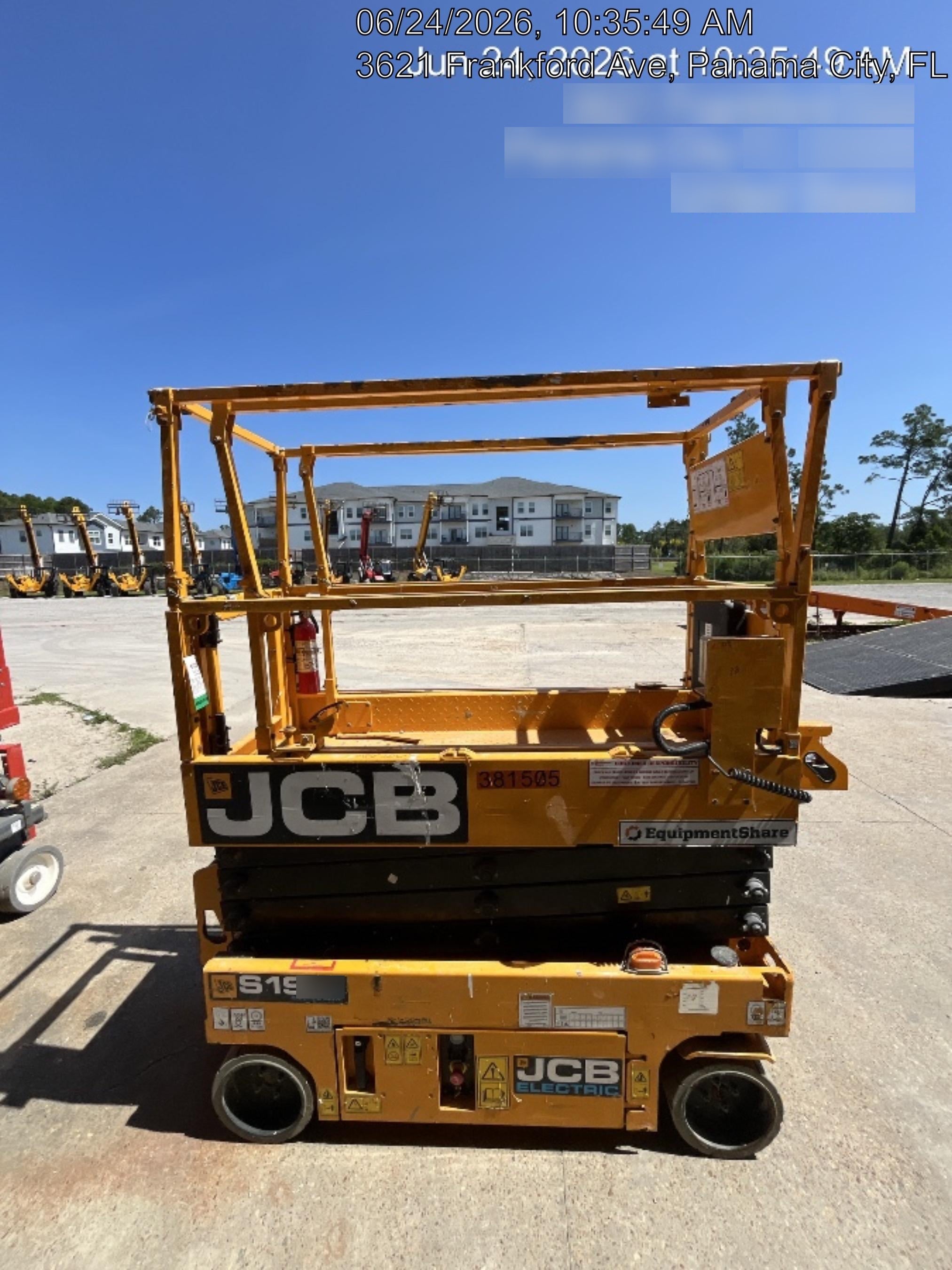 2024 JCB S1932E