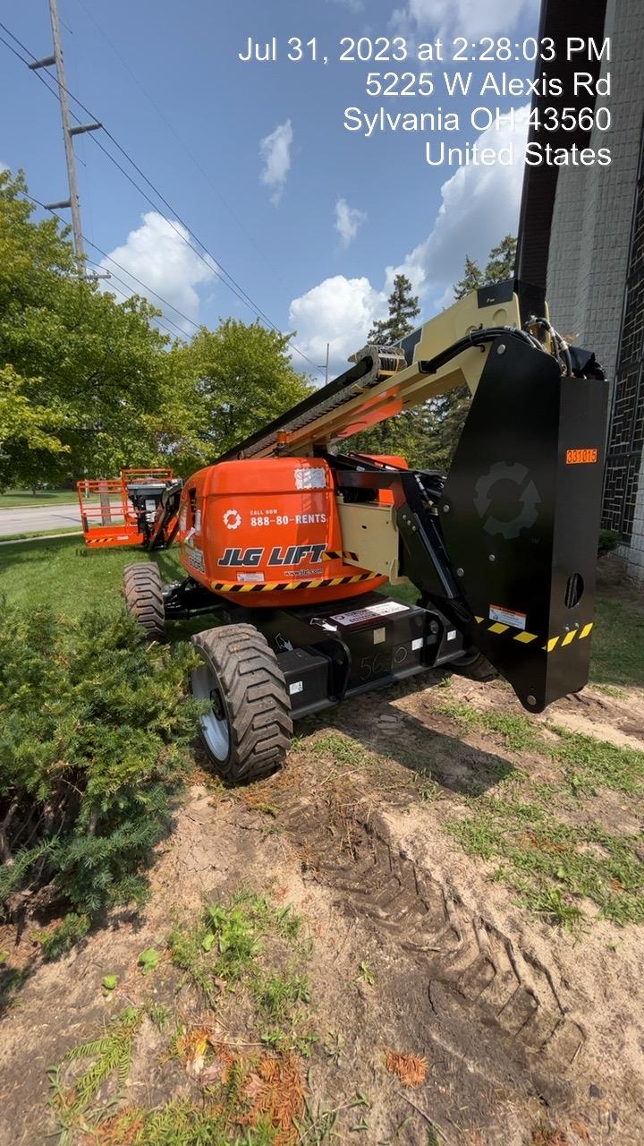 2023 JLG 600AJ