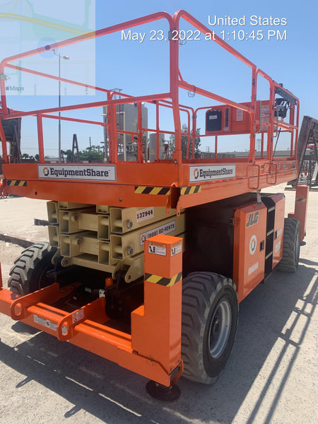 2021 JLG 330LRT