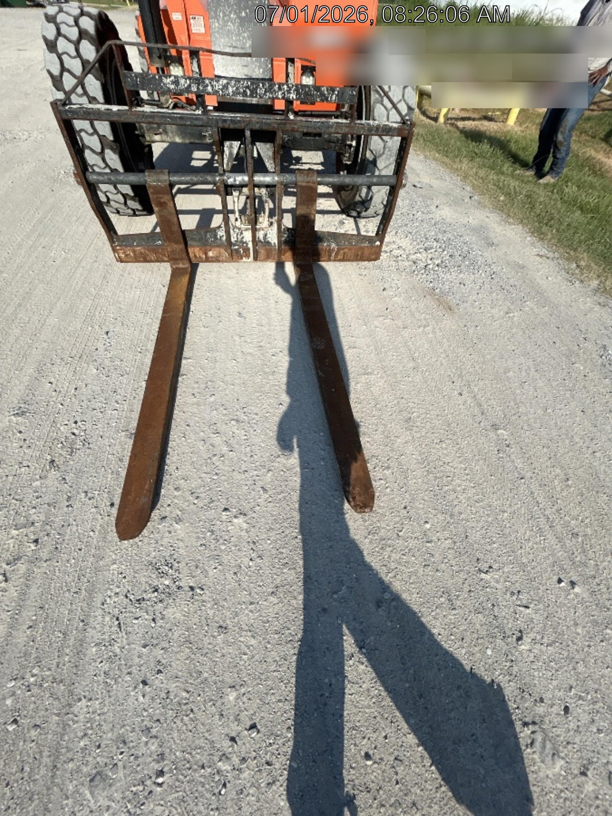 2022 SKYTRAK 8042
