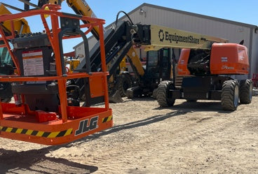 2023 JLG 660SJ