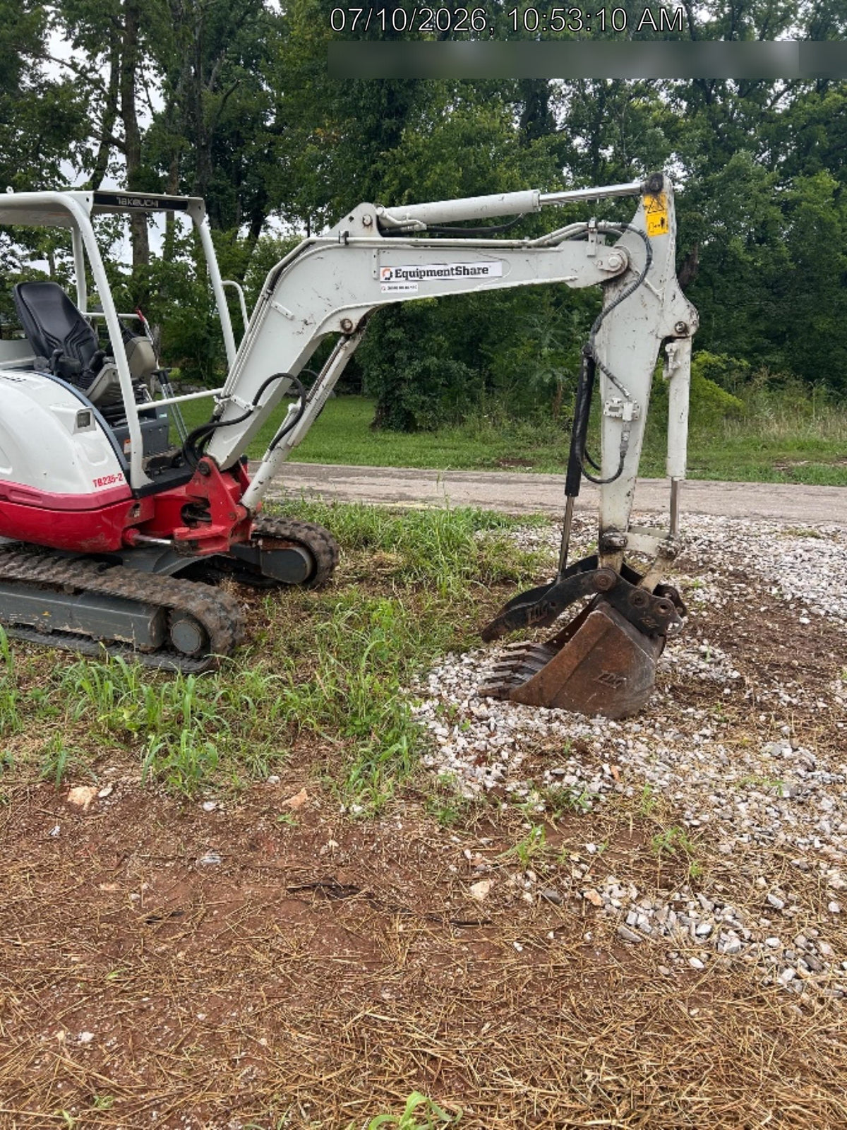 2022 TAKEUCHI TB235-2R