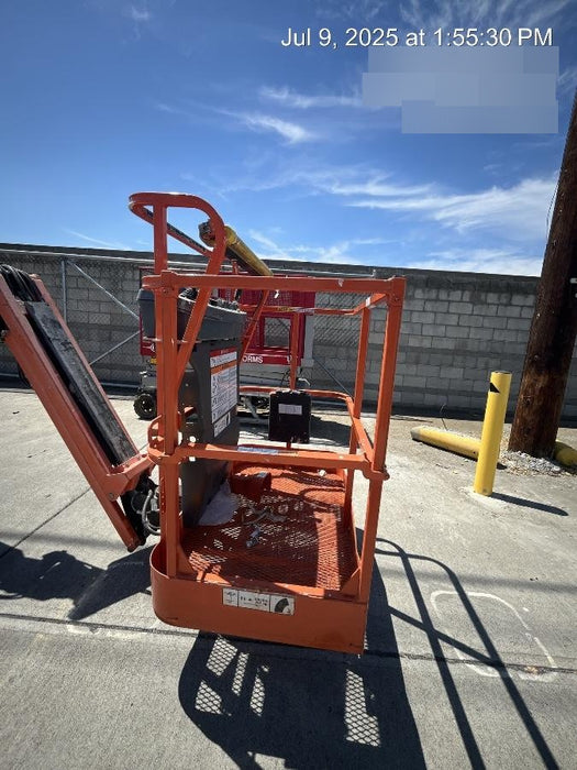 2019 JLG E300AJP
