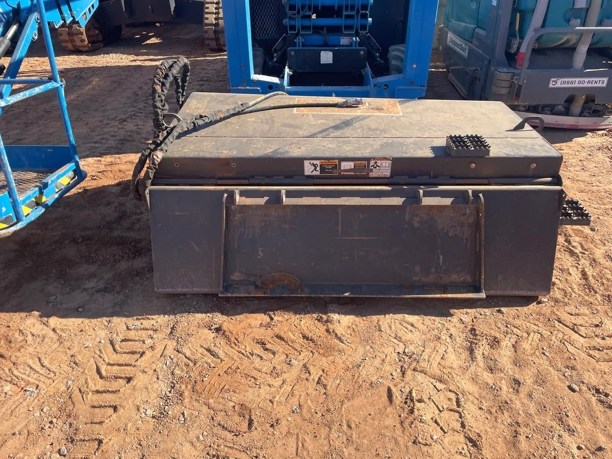 2019 PALADIN Sweepster SB72