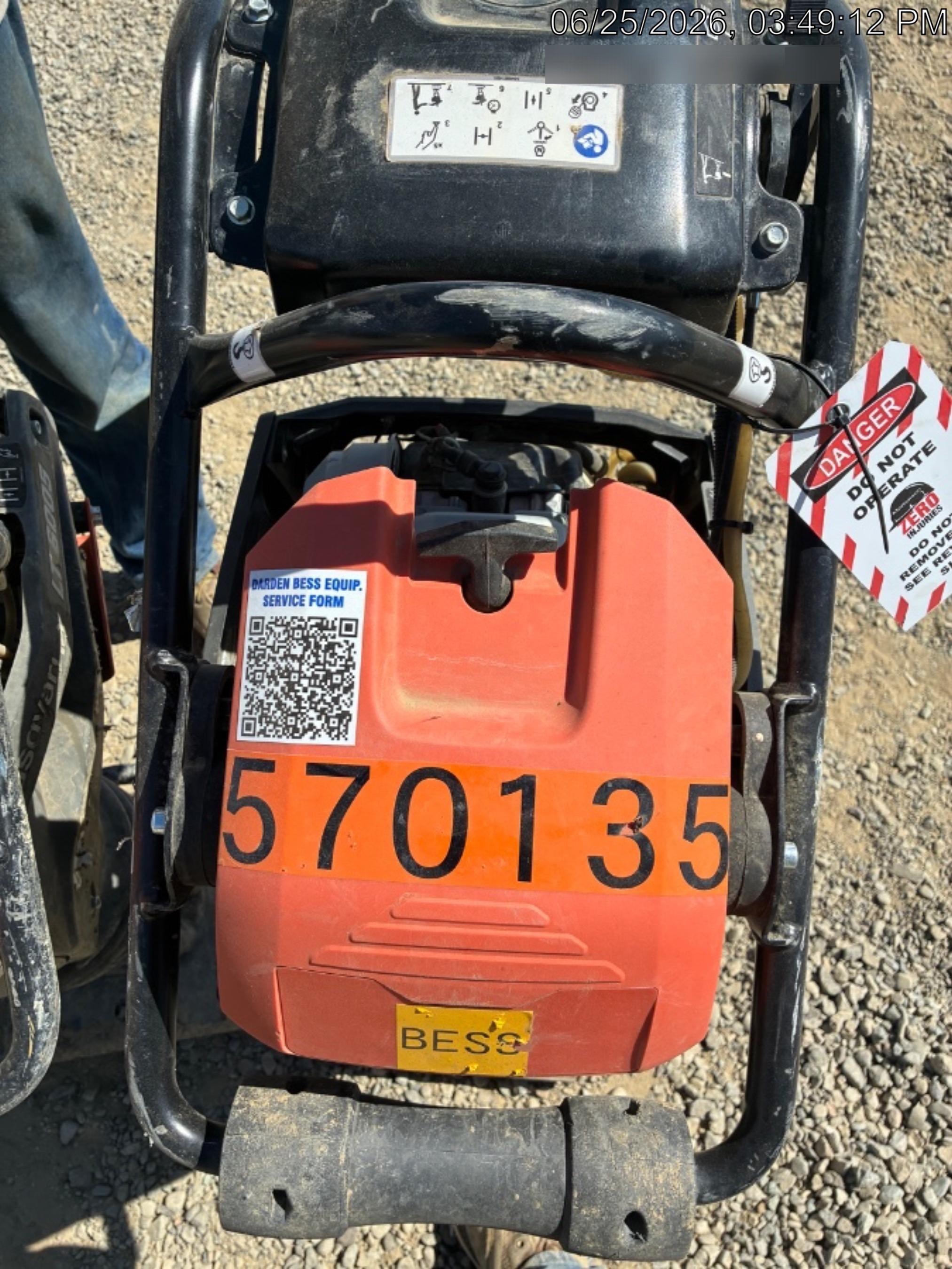 2025 HUSQVARNA LT6005