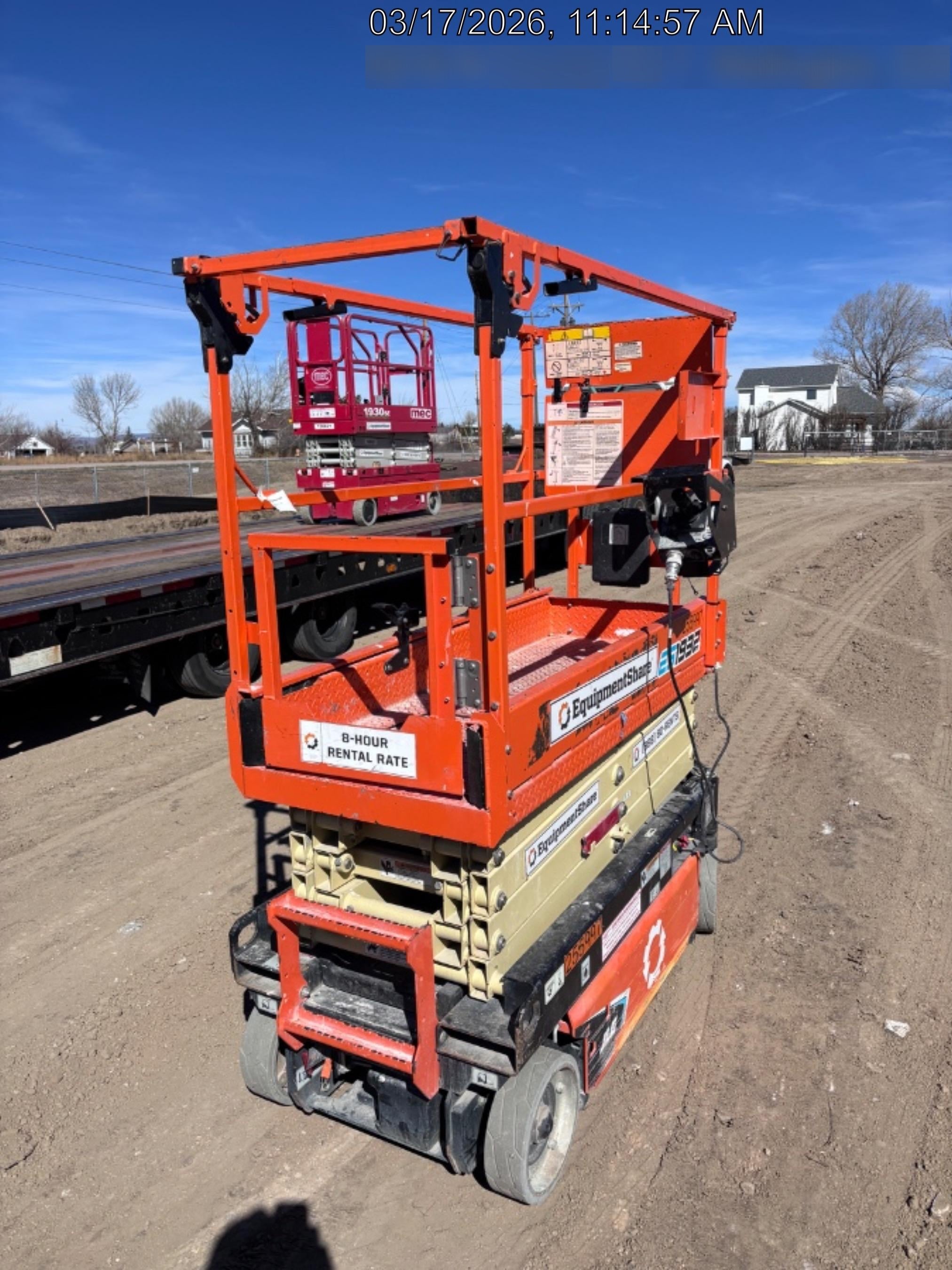 2022 JLG ES1932