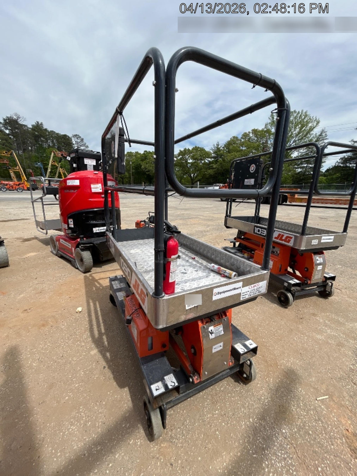 2023 JLG 1030P
