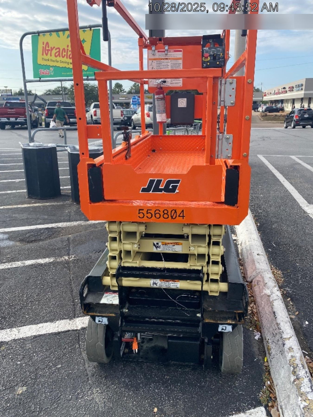 2025 JLG ES1932