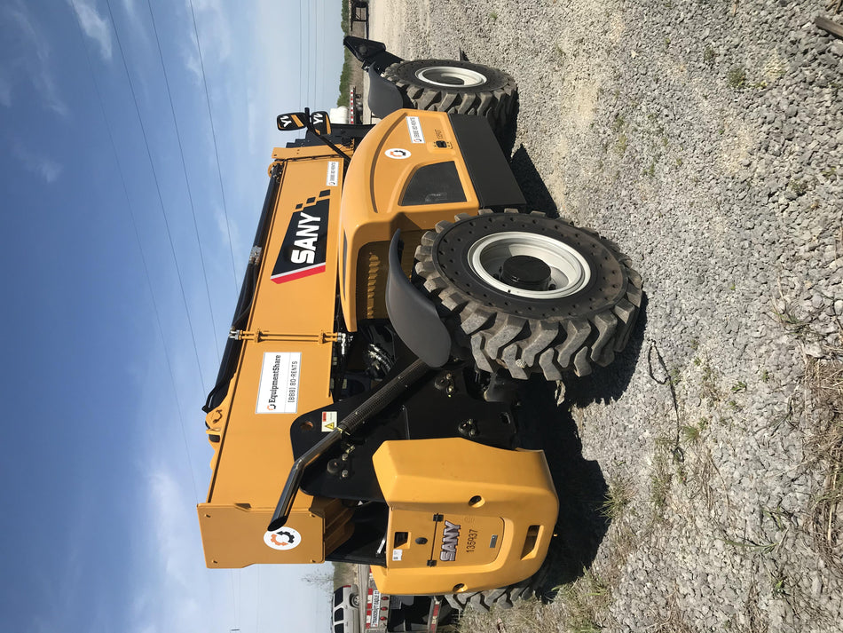 2021 SANY STH1056