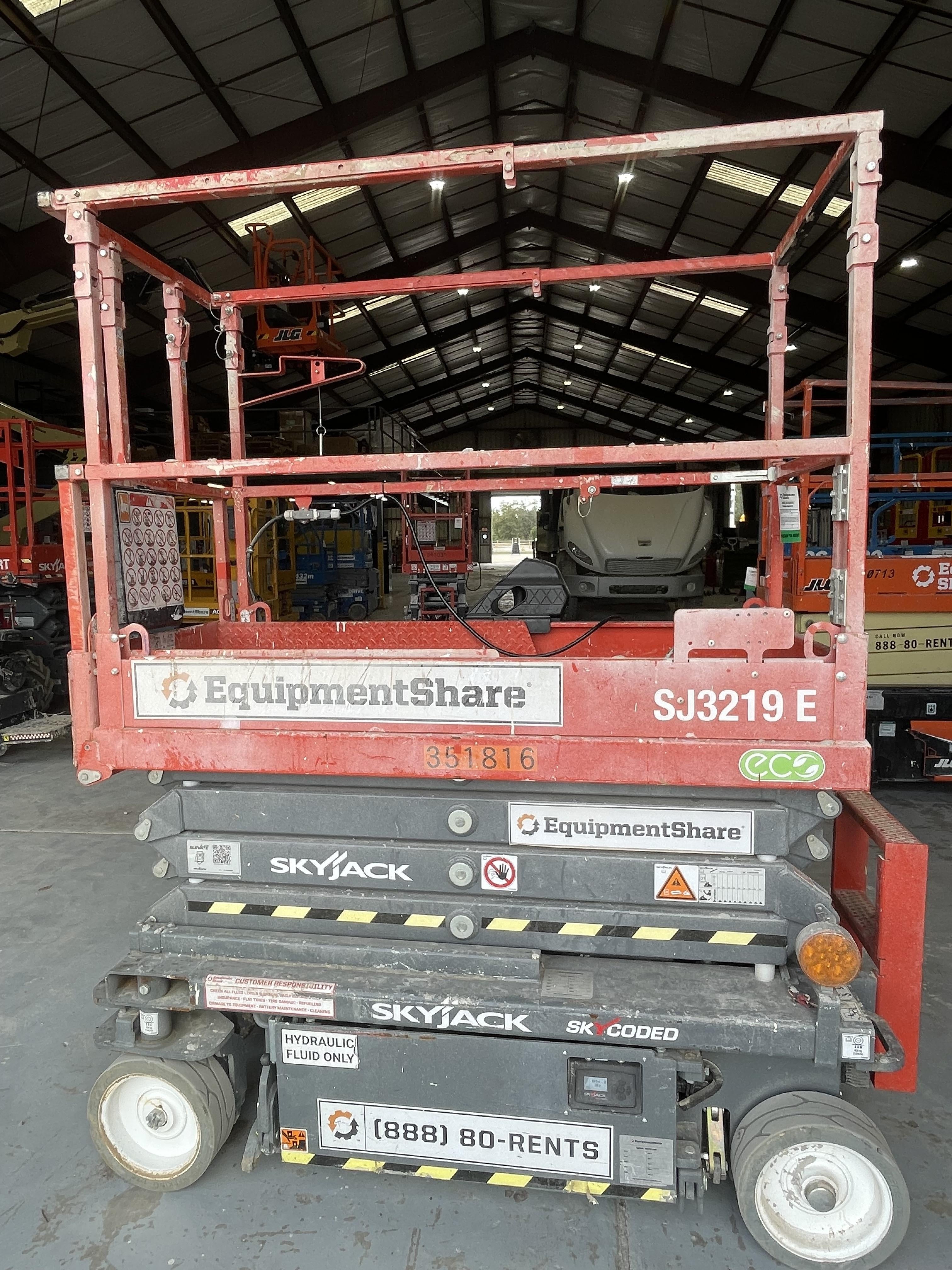 2023 SKYJACK SJ3219