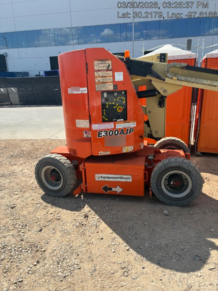 2019 JLG E300AJP