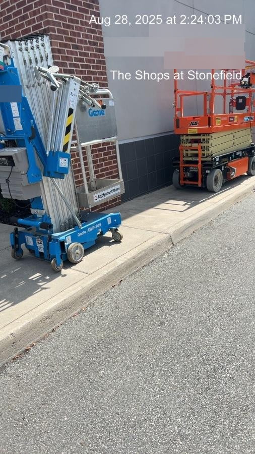 2020 GENIE AWP-30S