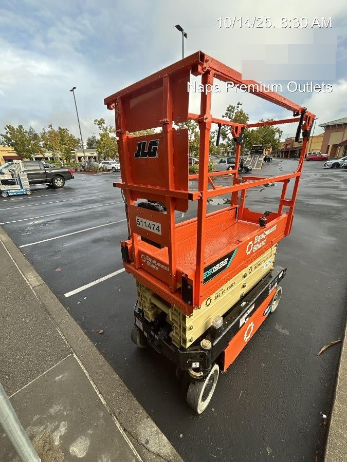 2025 JLG ES1932