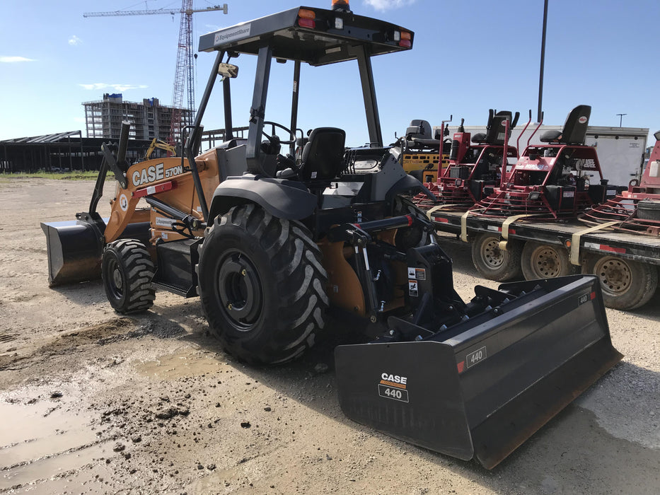 2019 Case 570N EP Canopy, 4WD, GP Front Bucket, Dual Tilt Cylinder, 84" Box Blade w/ Scarifier, Wheel Weights, Beacon