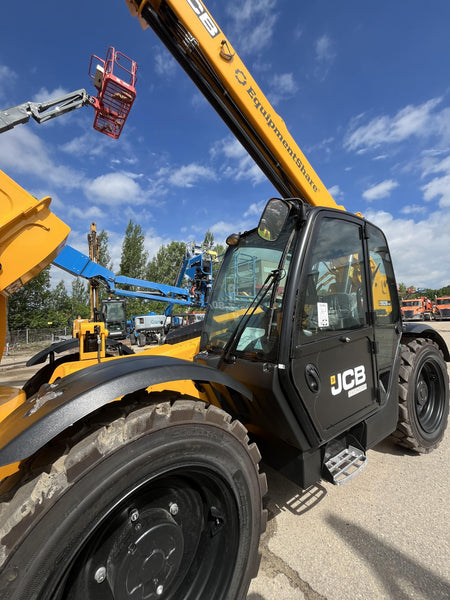 2025 JCB 509-42