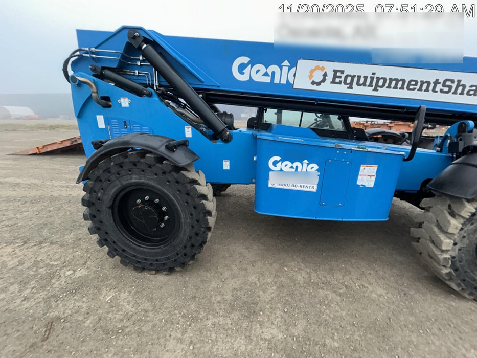 2018 Genie GTH-1056 Genie GTH-1056 w/Enclosed Cab w/HVAC, Work Lights, Solid Tires, Beacon, 60" Carriage and Forks