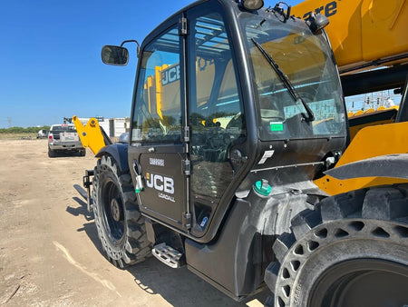 2025 JCB 512-56