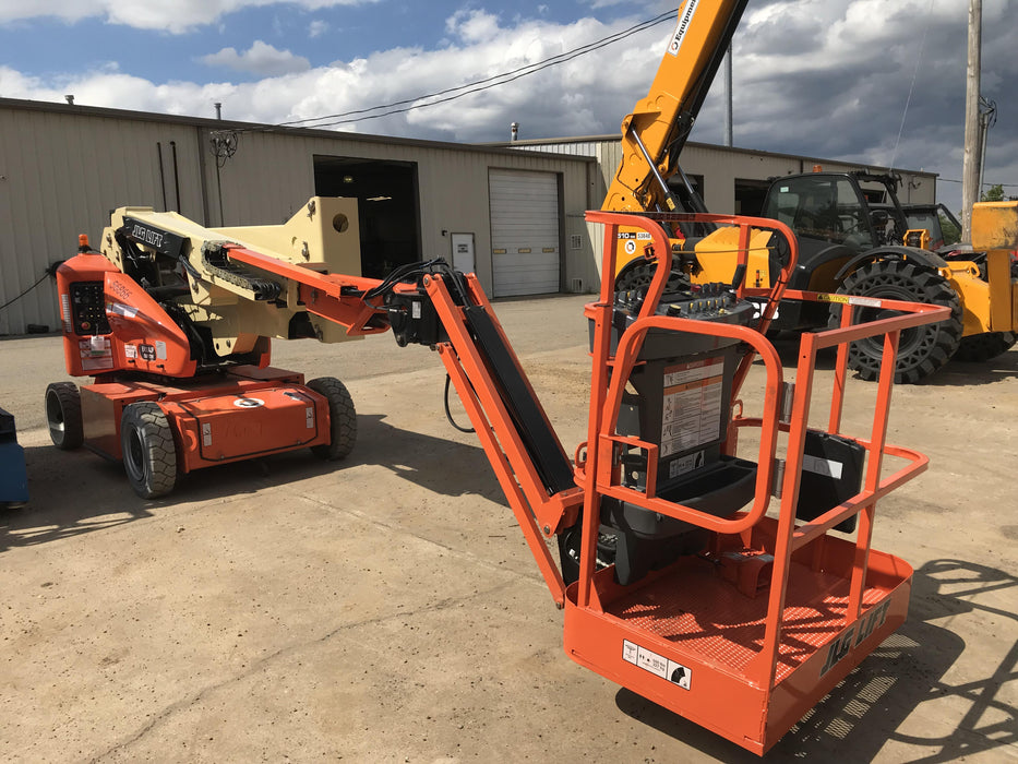 2020 JLG E400AJPN
