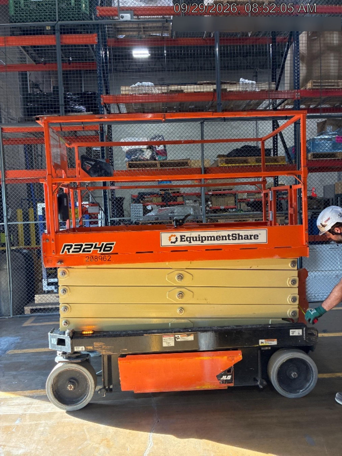 2022 JLG R3246