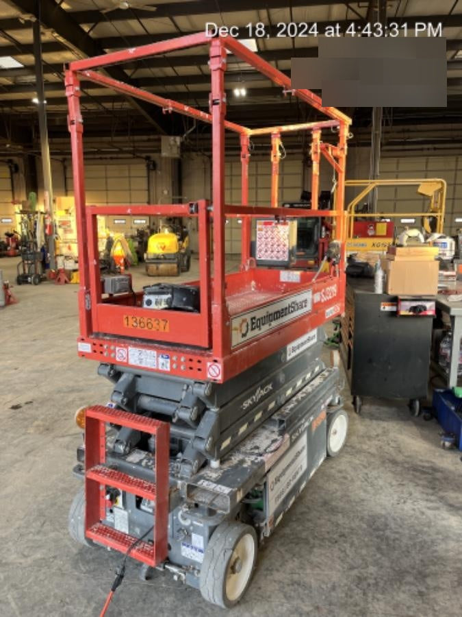 2021 SKYJACK SJ3219