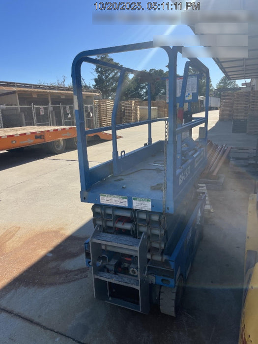 2019 Genie GS-1930 Fixed rails with chain Entry