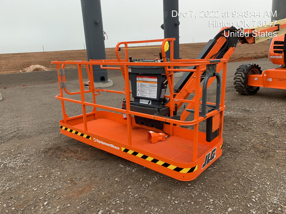2022 JLG 600AJ