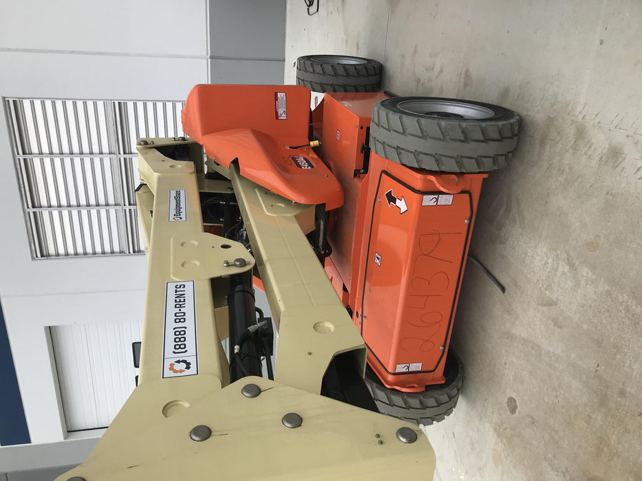 2019 JLG E450AJ