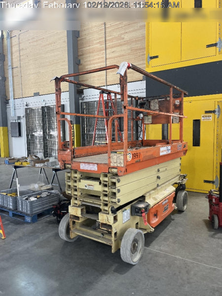 2016 JLG 3246ES