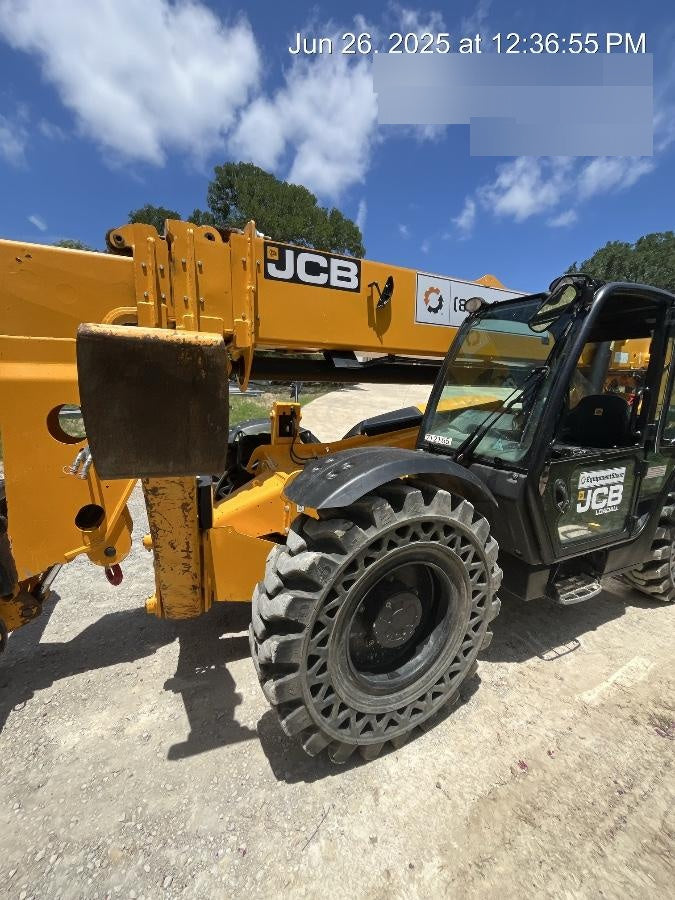 2022 JCB 510-56