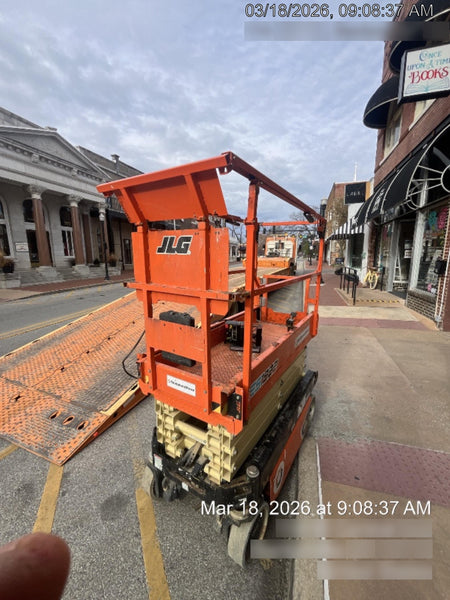 2021 JLG ES1932
