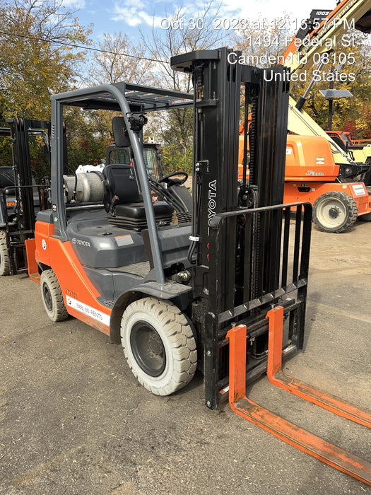 2022 TOYOTA 50-8FGU25