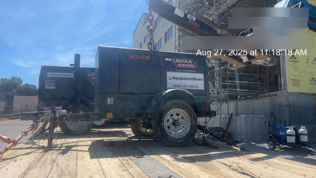 2021 Lincoln Electric Dual Maverick 200/200X Ready Pak 3 (includes trailer, cable rack, fender light kit)