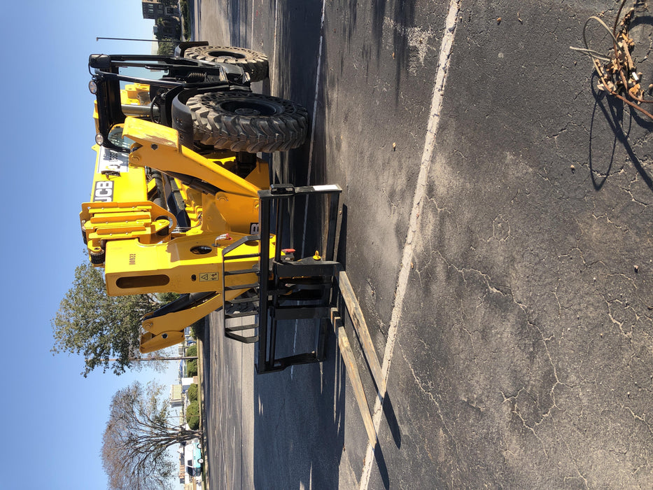 2020 JCB 510-56 Canopy, Solid Tires, Work Lights, Beacon, Aux Hydraulics, Back up Alarm, Lifting Eye, ES Decals