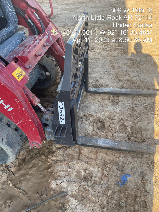 2022 PALADIN 48" Pallet Forks - Paladin