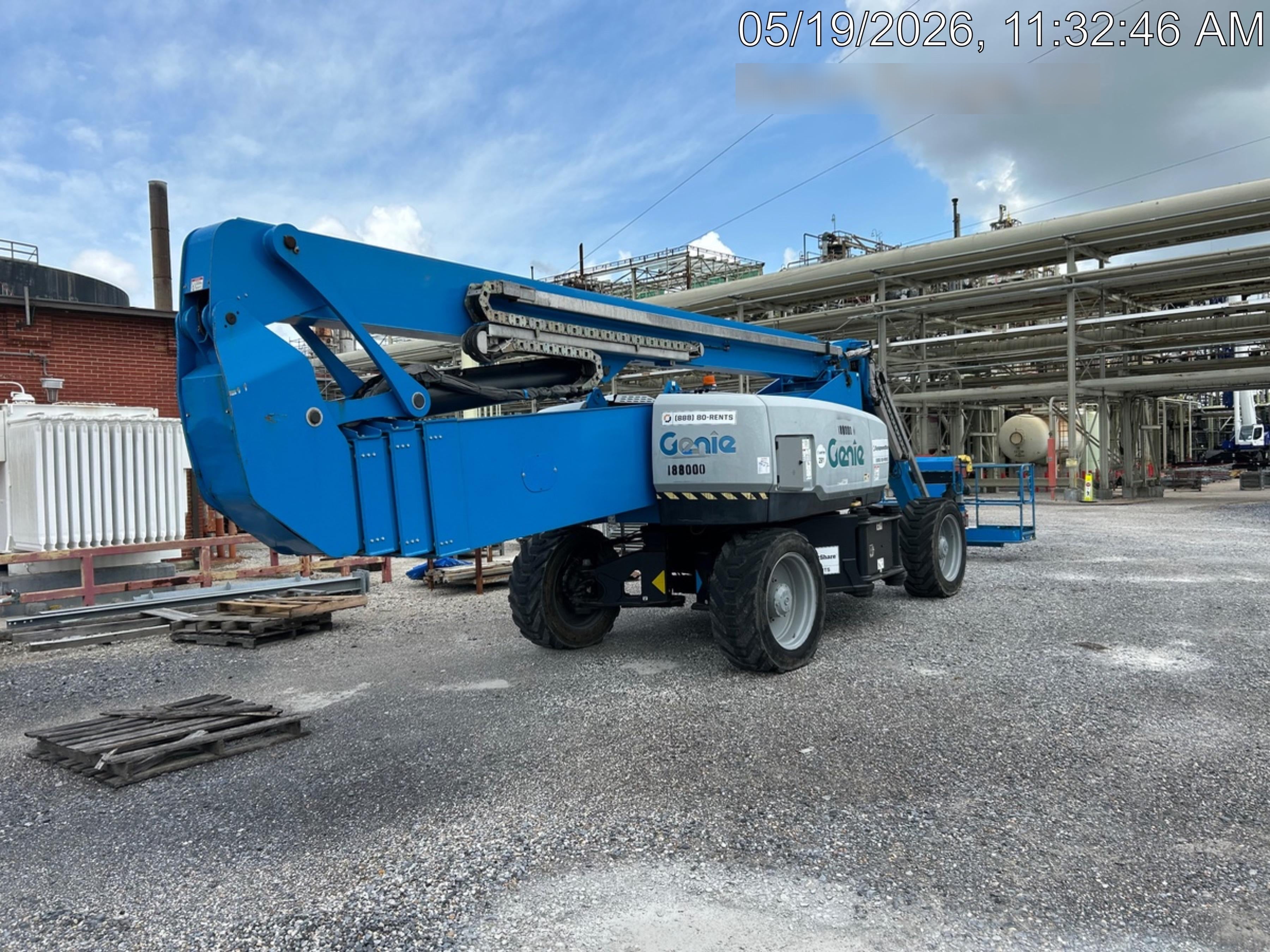 2021 GENIE ZX-135/70
