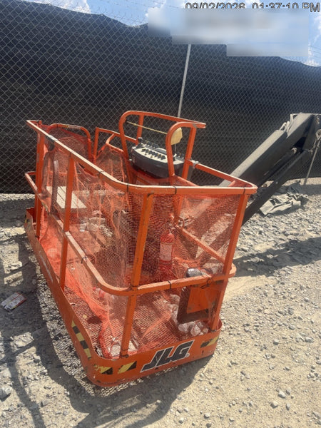 2023 JLG 660SJ