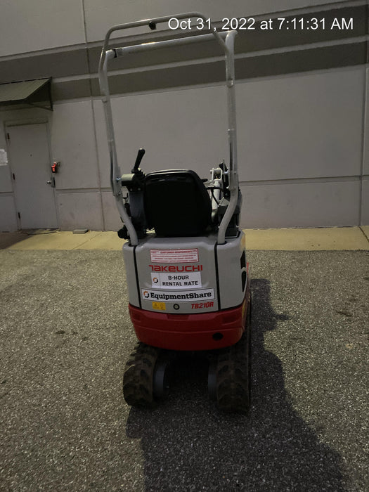 2022 TAKEUCHI TB210R