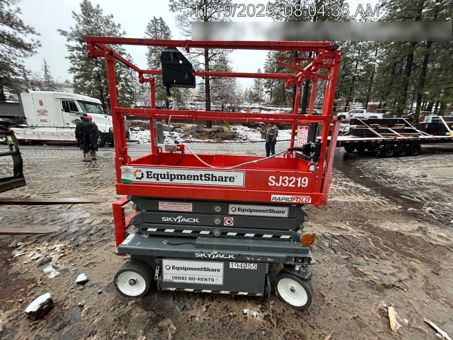 2021 SKYJACK SJ3219