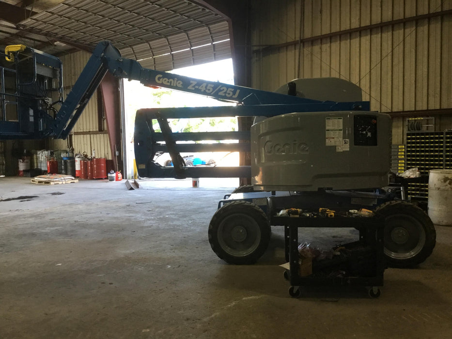 2017 GENIE Z-45/25