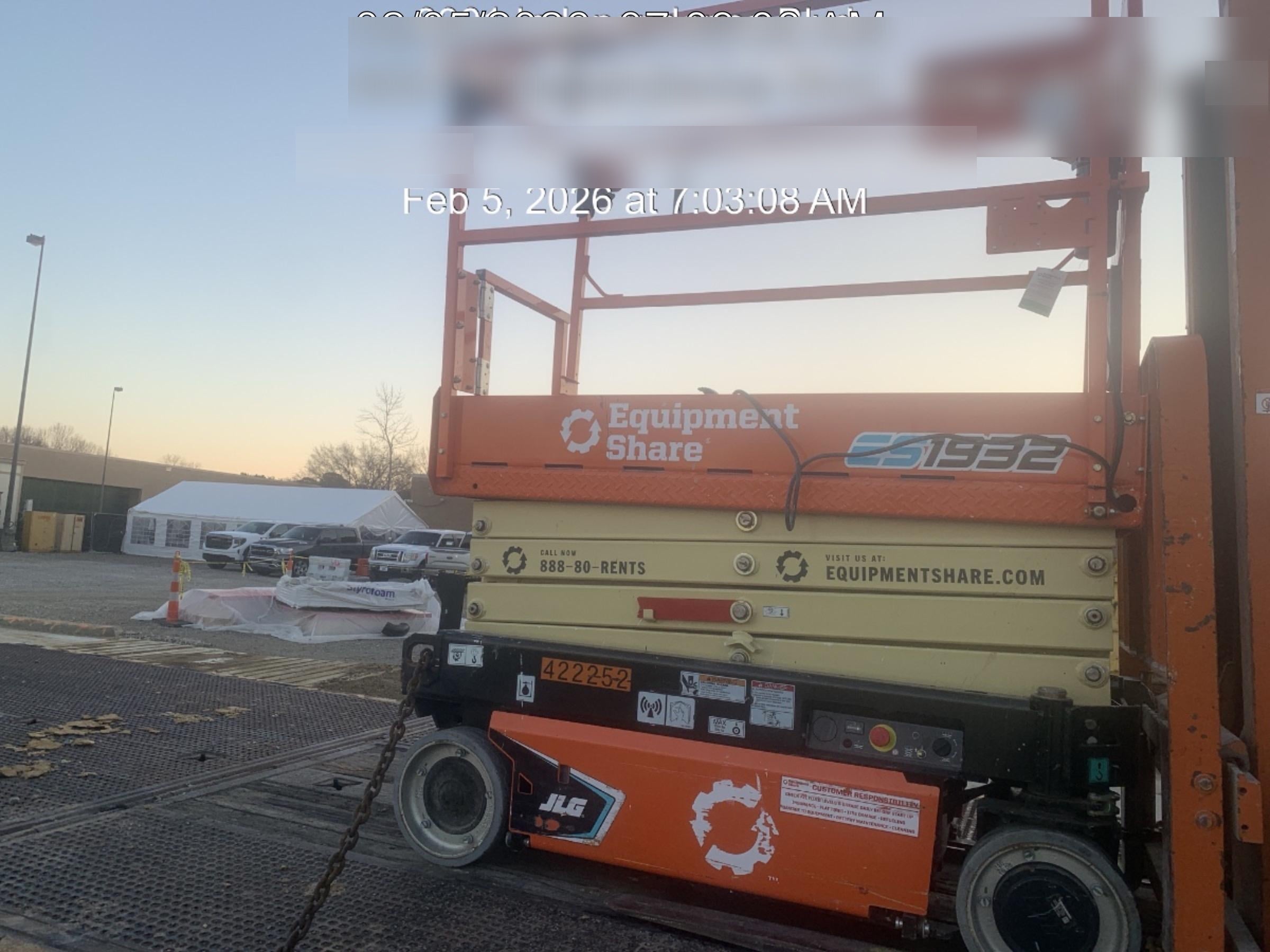 2024 JLG ES1932