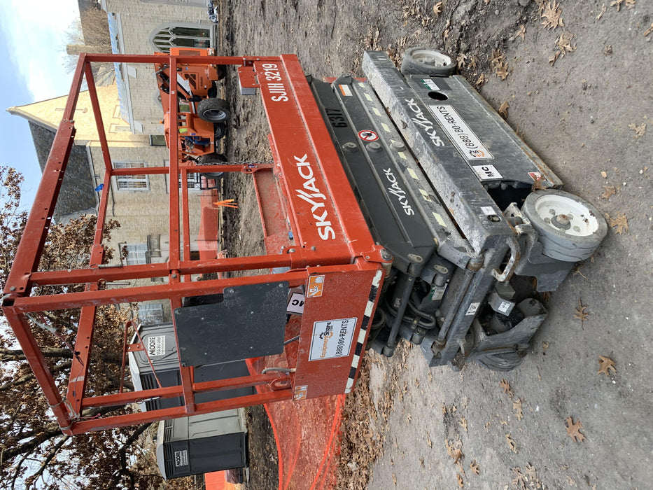 2017 Skyjack SJIII-3219 Skyjack SJ3219 w/Trojan Battery Set, Extended Warranty 5yr/5k hr