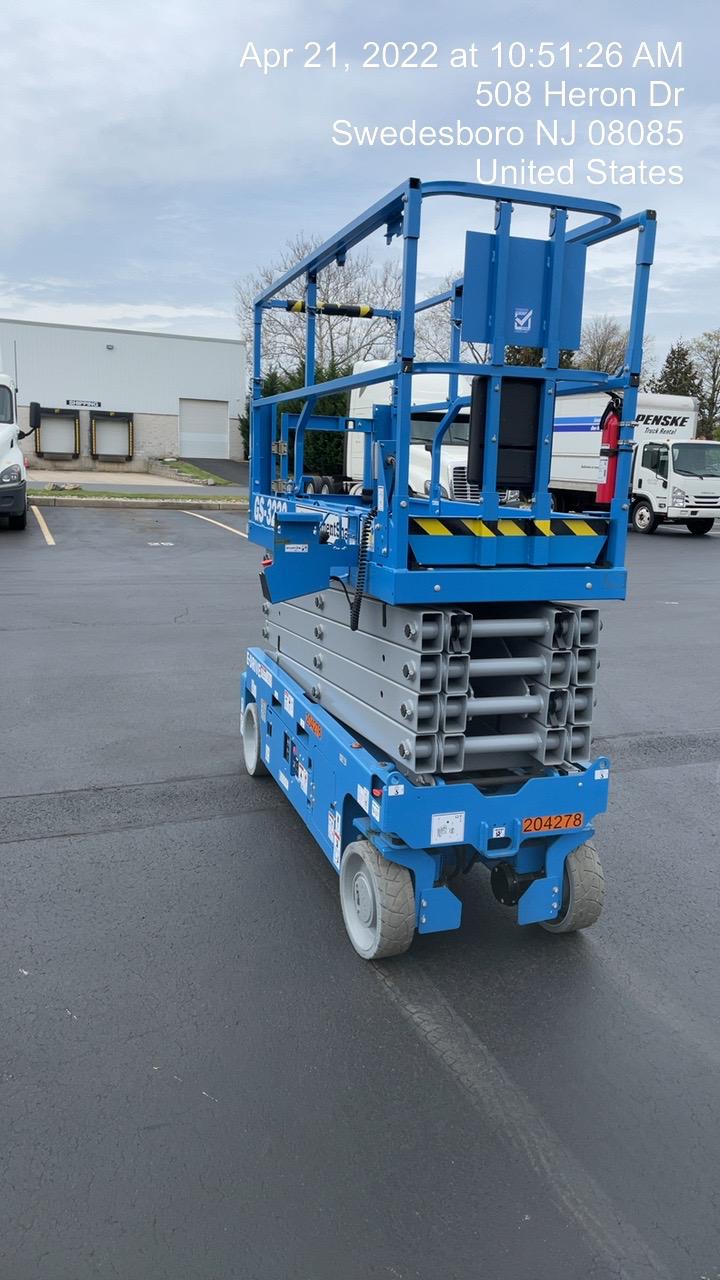 2022 GENIE GS-3232