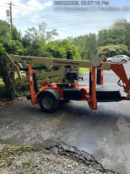2022 JLG T350