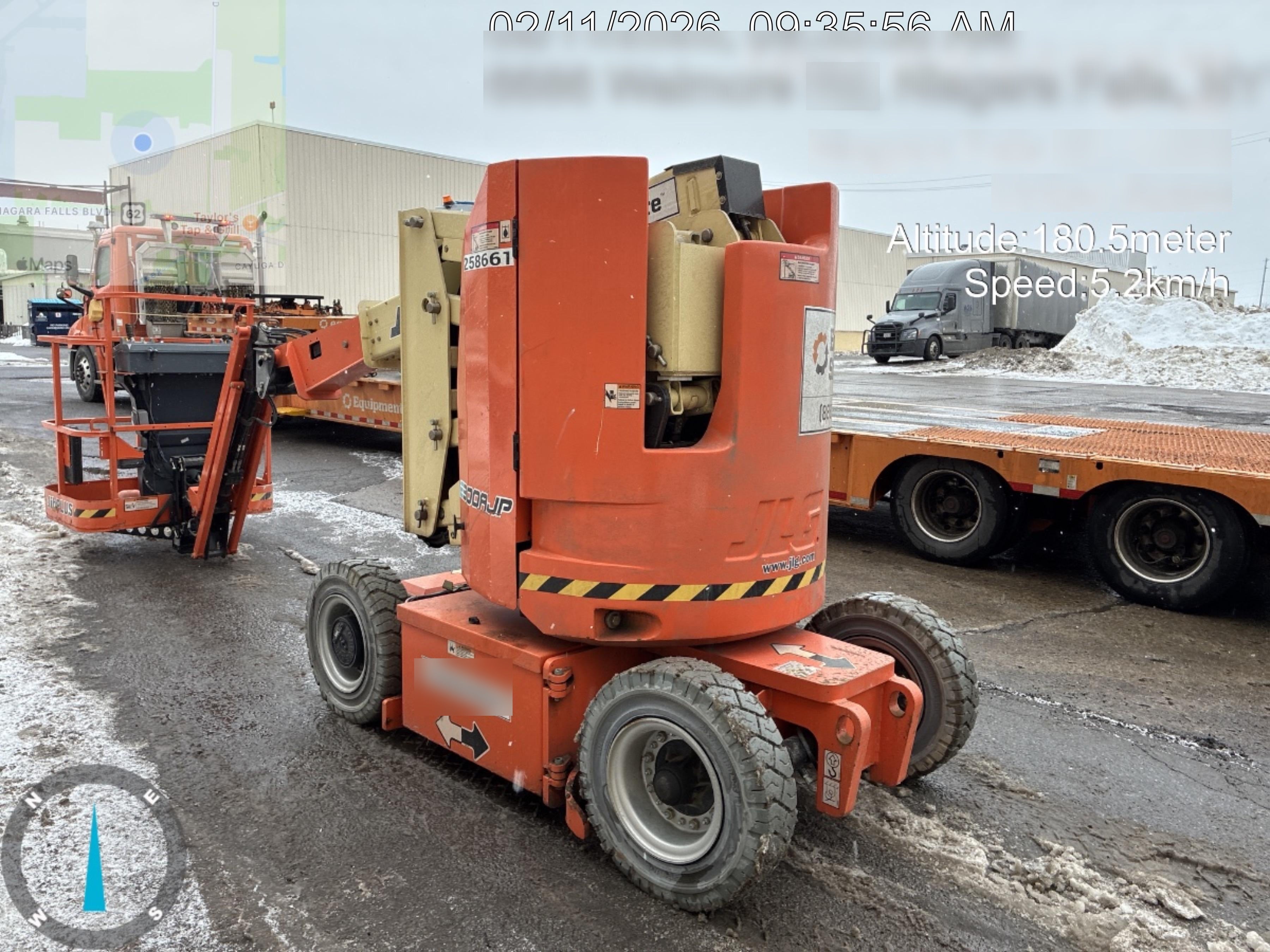 2022 JLG E300AJP