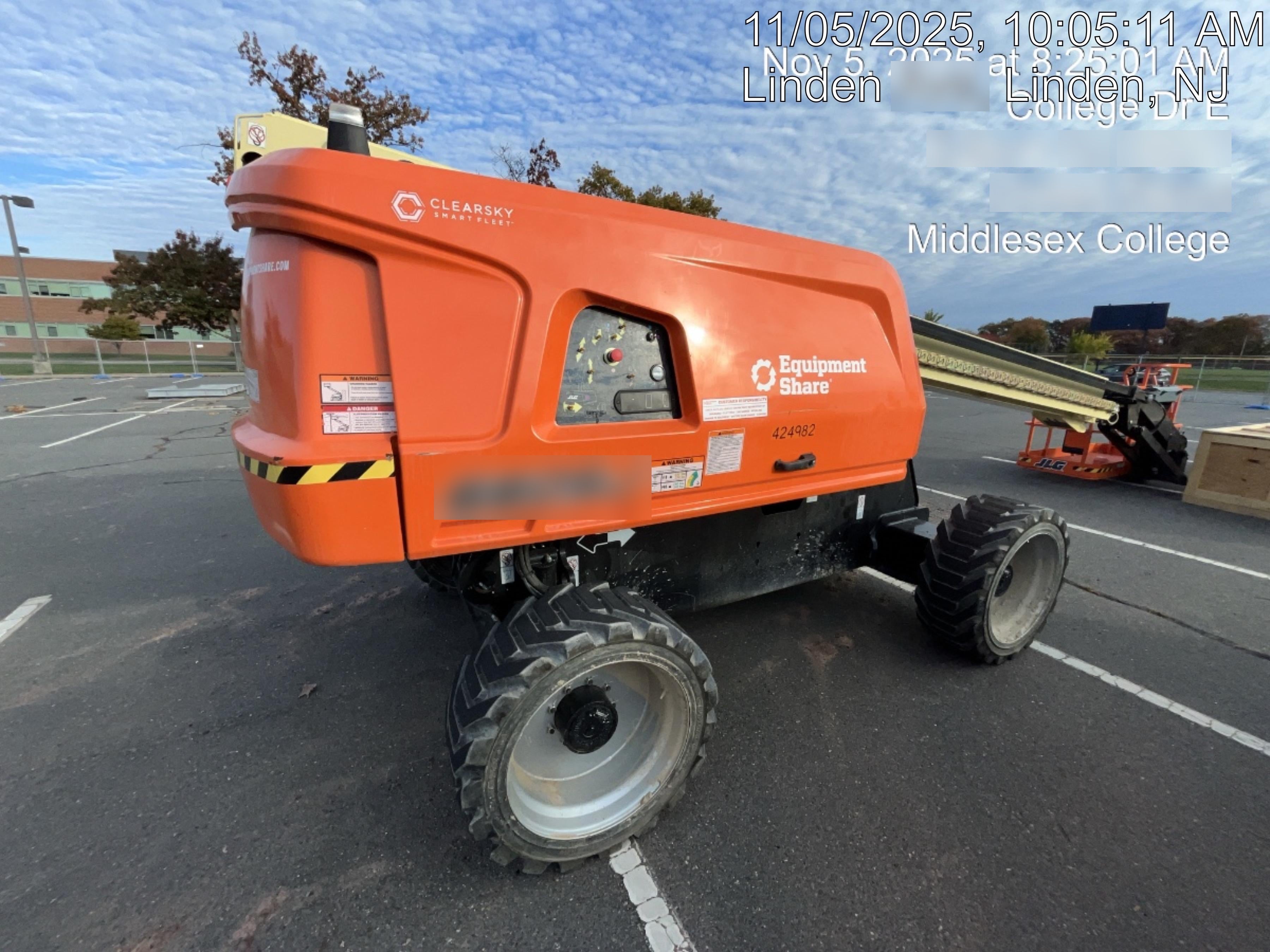 2024 JLG 660SJ