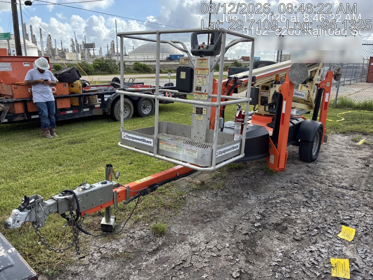 2022 JLG T350
