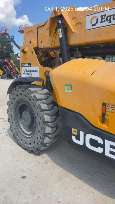 2019 JCB 510-56 74 HP w/CAB/HVAC, Beacon, Worklights, Aux Hydraulics, Solid Tires 66" Carriage/60" Forks